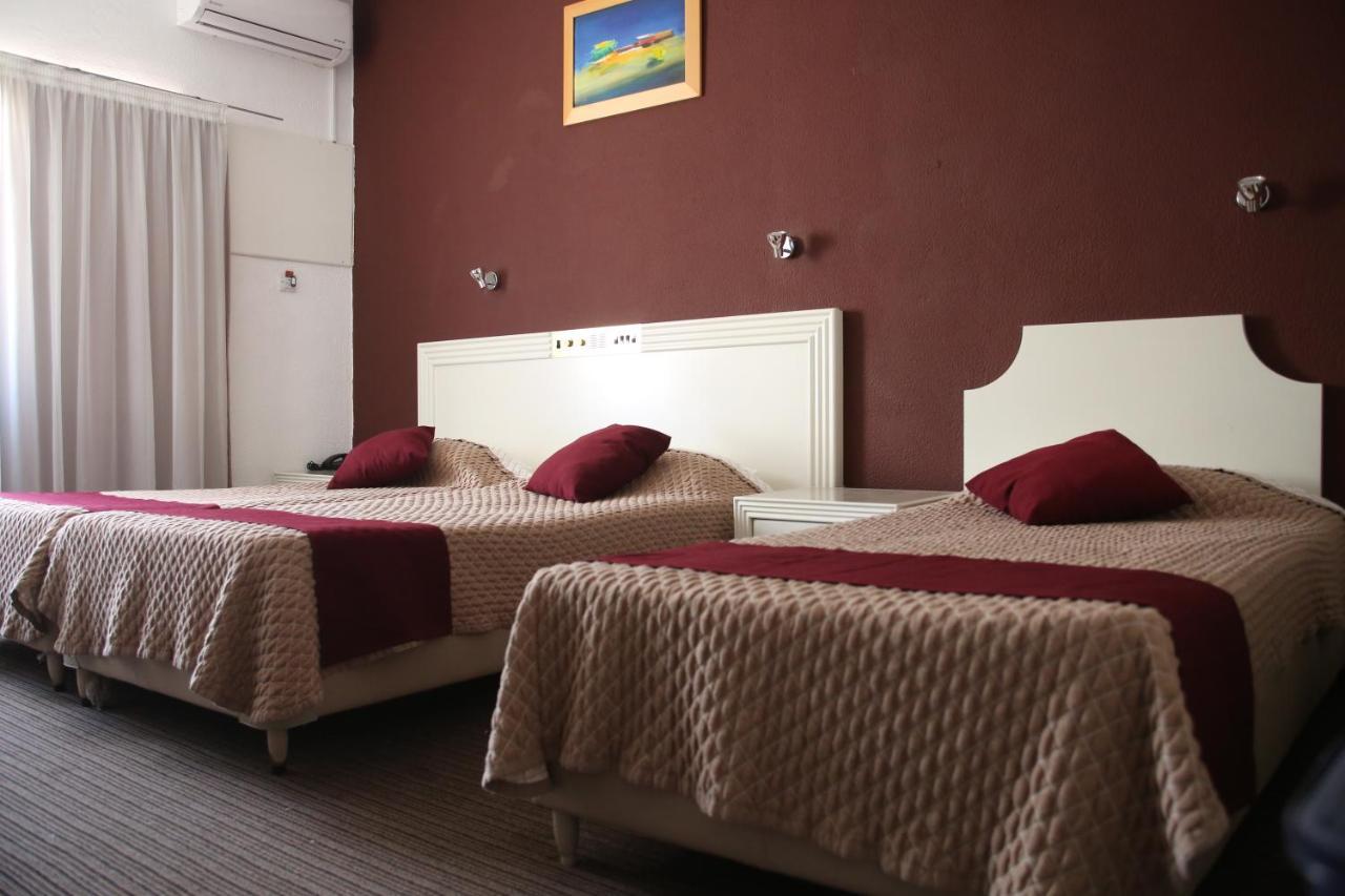 Kings Annex Aparthotel Paphos Bagian luar foto